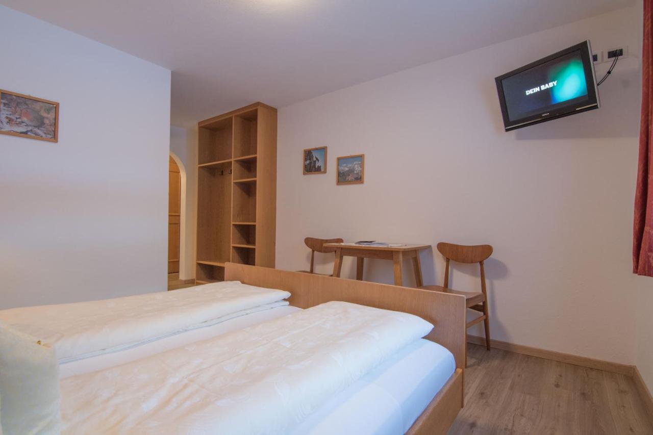 Garni La Vara Corvara In Badia Extérieur photo