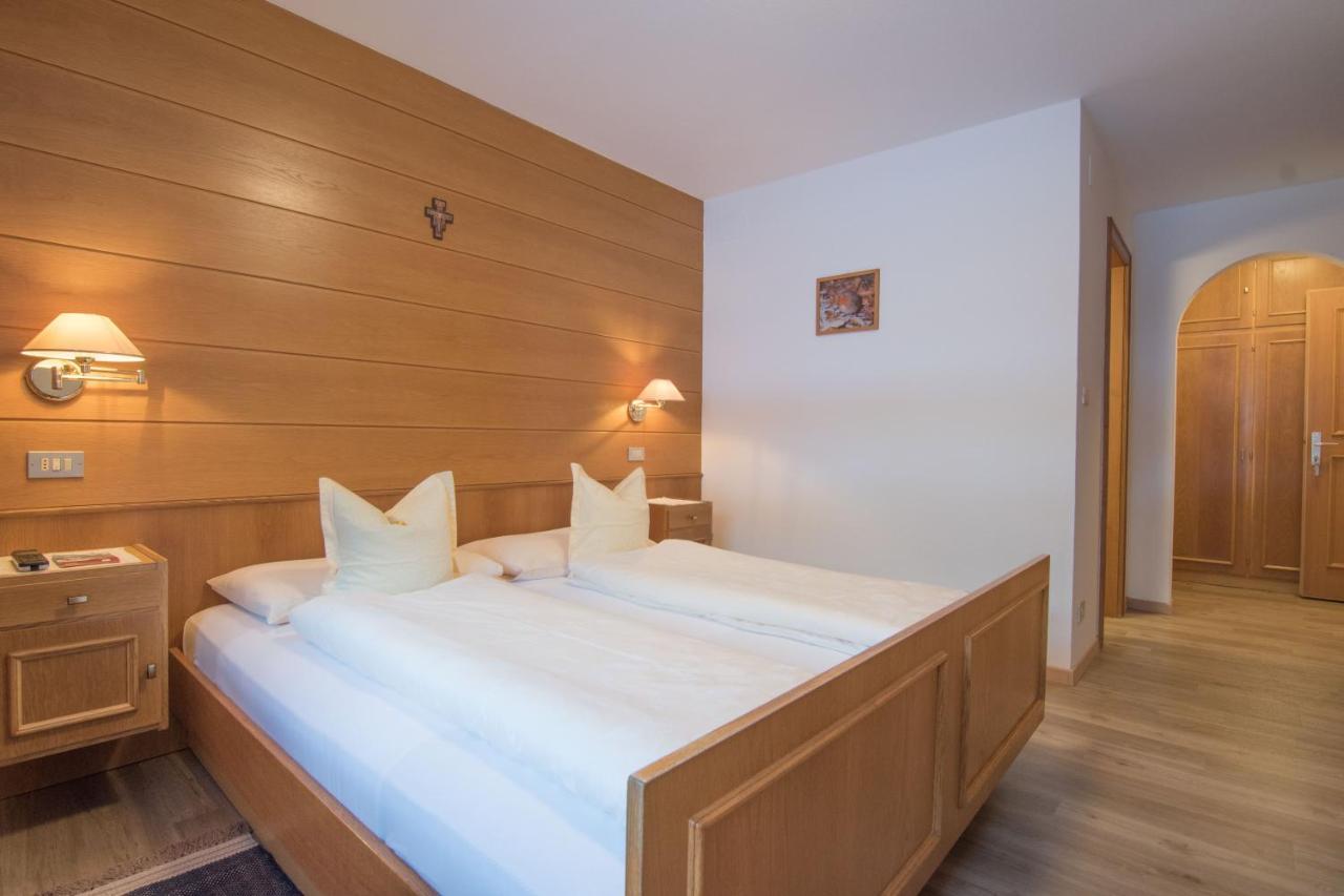 Garni La Vara Corvara In Badia Extérieur photo