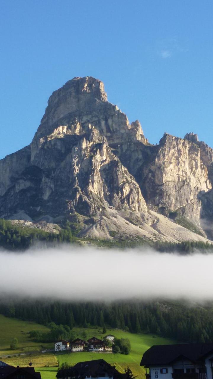 Garni La Vara Corvara In Badia Extérieur photo