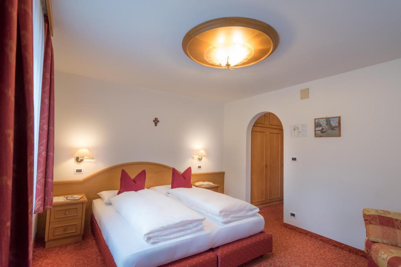 Garni La Vara Corvara In Badia Extérieur photo