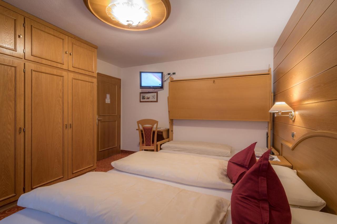 Garni La Vara Corvara In Badia Extérieur photo
